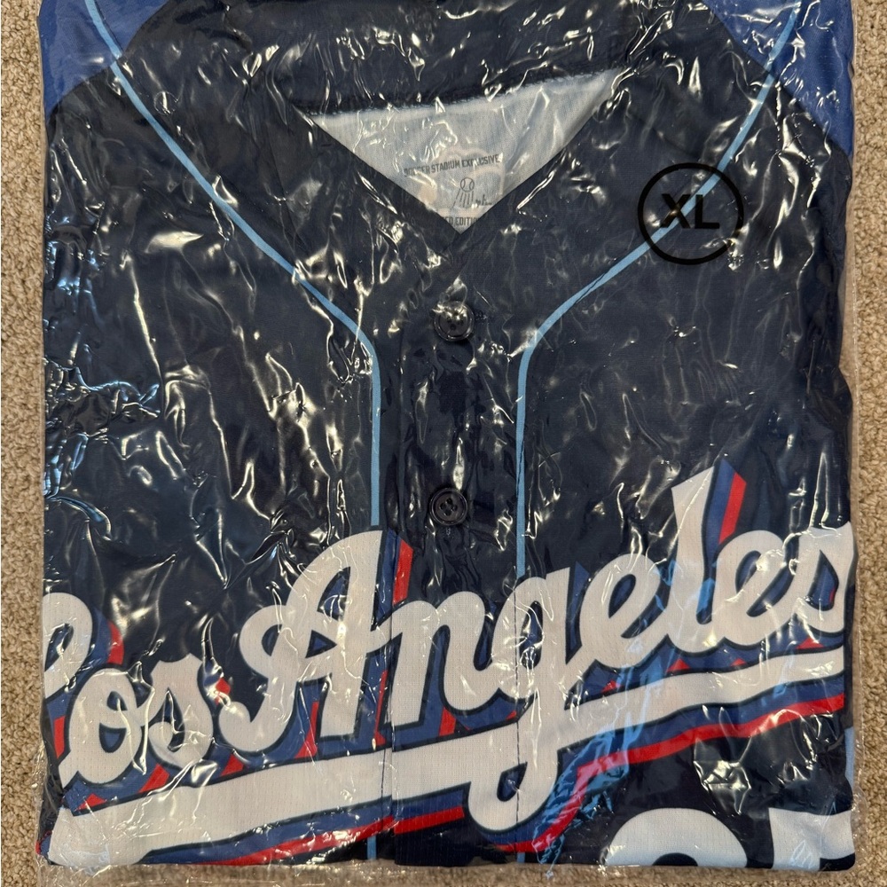 Los Angeles Dodgers Korean Heritage Night Jersey, Size XL